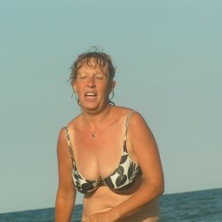 20100728-191952-001-M